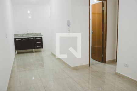 Sala/Cozinha de casa de condomínio à venda com 2 quartos, 40m² em Vila Santa Terezinha (zona Norte), São Paulo