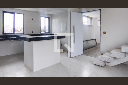 Sala de apartamento à venda com 3 quartos, 140m² em Santa Efigênia, Belo Horizonte