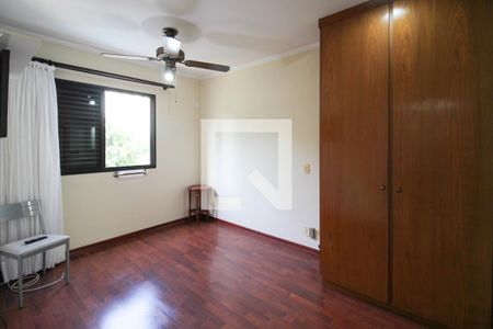 Quarto 1 de apartamento para alugar com 2 quartos, 60m² em Vila Uberabinha, São Paulo