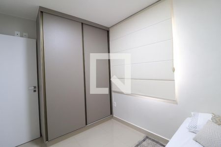 Quarto de apartamento para alugar com 2 quartos, 58m² em Santa Mônica, Uberlândia