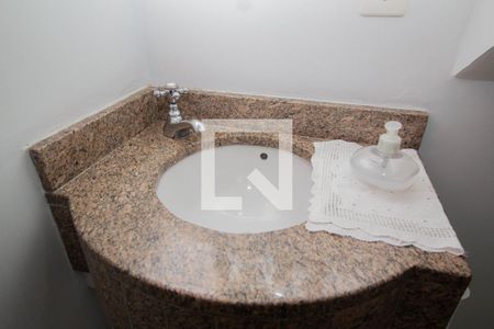 Lavabo de casa à venda com 3 quartos, 189m² em Vila Picinin, São Paulo