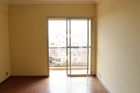 Detalhe da sala de apartamento para alugar com 3 quartos, 80m² em Ponte Preta, Campinas