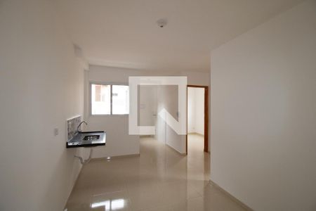 Sala/Cozinha e área de serviço de apartamento para alugar com 2 quartos, 45m² em Vila Sao Geraldo, São Paulo