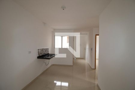 Sala/Cozinha e área de serviço de apartamento para alugar com 2 quartos, 45m² em Vila Sao Geraldo, São Paulo