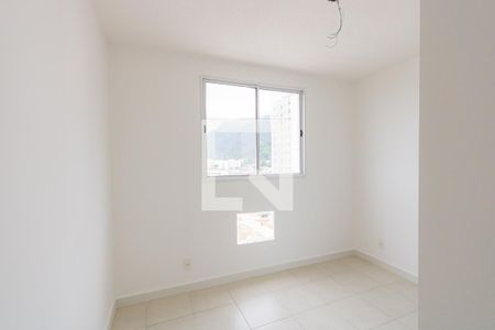 Quarto 1 de apartamento para alugar com 2 quartos, 47m² em Jacarepaguá, Rio de Janeiro