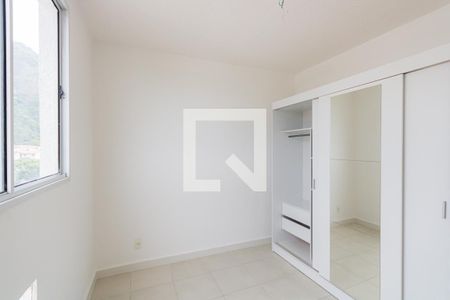 Quarto 1 de apartamento para alugar com 2 quartos, 47m² em Jacarepaguá, Rio de Janeiro