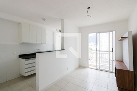 Sala de apartamento para alugar com 2 quartos, 47m² em Jacarepaguá, Rio de Janeiro