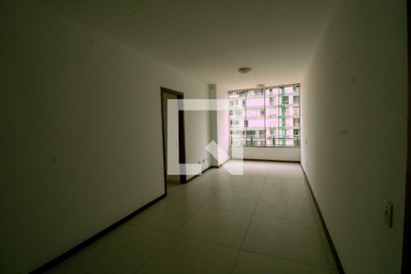 Sala de apartamento para alugar com 2 quartos, 80m² em Barra da Tijuca, Rio de Janeiro