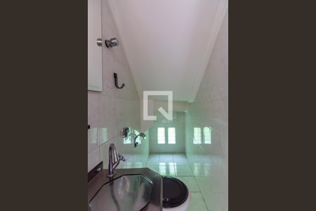 Lavabo de casa para alugar com 3 quartos, 225m² em Jardim Agua Boa, Osasco