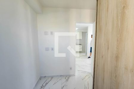 Quarto 1 de apartamento para alugar com 2 quartos, 41m² em Cidade dos Bandeirantes, São Paulo