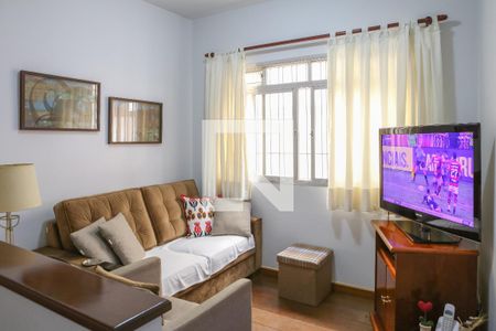 Sala de TV de casa à venda com 4 quartos, 219m² em Alto de Pinheiros, São Paulo