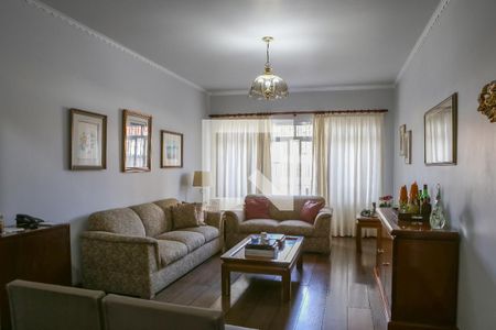 Sala de casa à venda com 4 quartos, 219m² em Alto de Pinheiros, São Paulo