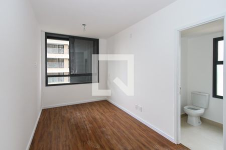 Suíte de apartamento para alugar com 2 quartos, 69m² em Jardim das Acacias, São Paulo