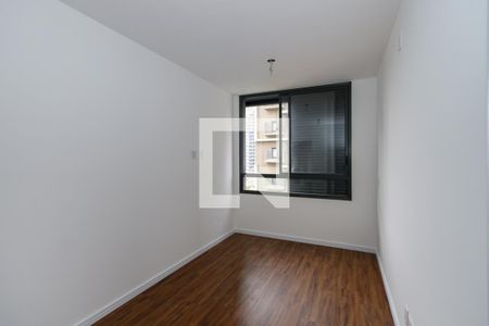 Suíte de apartamento para alugar com 2 quartos, 69m² em Jardim das Acacias, São Paulo