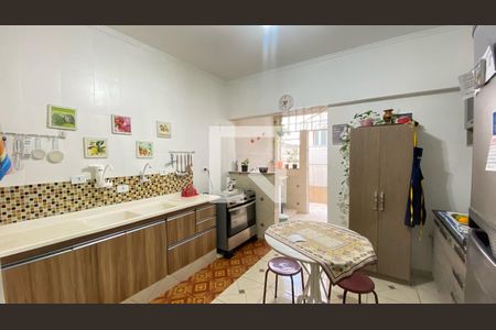 Cozinha  de apartamento à venda com 2 quartos, 110m² em Vila Bertioga, São Paulo