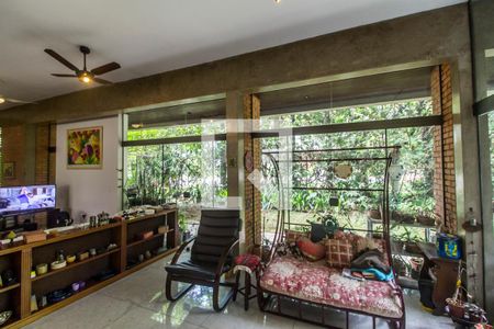 Sala de casa de condomínio à venda com 4 quartos, 811m² em Alphaville, Santana de Parnaíba
