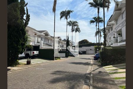 Casa à venda com 4 quartos, 375m² em Jardim dos Estados, São Paulo