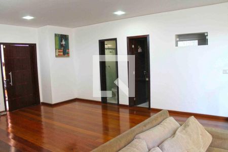 Casa à venda com 4 quartos, 540m² em Interlagos, São Paulo