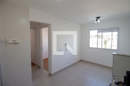 Sala de apartamento para alugar com 2 quartos, 33m² em Vila Nova Curuçá, São Paulo