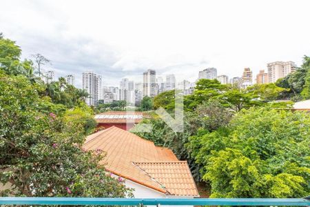 Casa à venda com 3 quartos, 320m² em Pacaembu, São Paulo