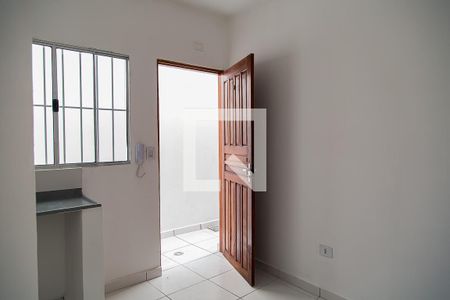 Cozinha e Área de Serviço de apartamento para alugar com 1 quarto, 32m² em Vila Fachini, São Paulo