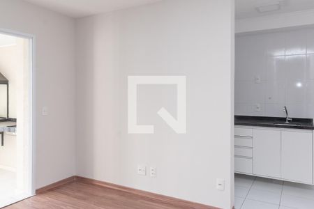 Sala de apartamento à venda com 2 quartos, 68m² em Jardim Flor da Montanha, Guarulhos