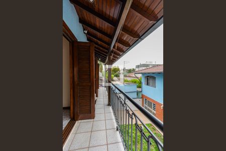 Varanda  de casa para alugar com 6 quartos, 340m² em Mal. Rondon, Canoas