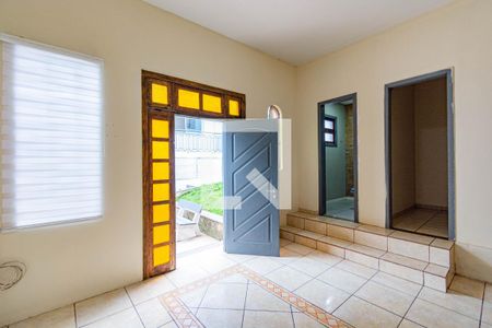 Casa para alugar com 340m², 6 quartos e 3 vagas Casa para alugar com 340m², 6 quartos e 3 vagasQuarto 6 - Casa 2