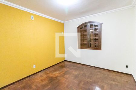 Sala de casa para alugar com 3 quartos, 235m² em Álvaro Camargos, Belo Horizonte