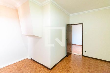 Quarto 2 de casa para alugar com 3 quartos, 235m² em Álvaro Camargos, Belo Horizonte