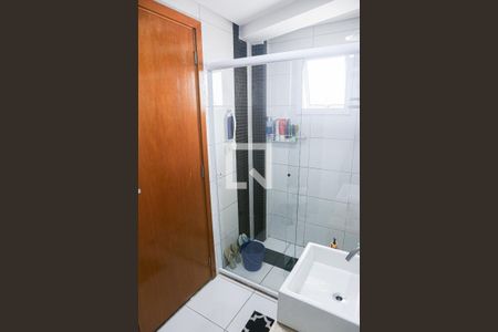 Apartamento à venda com 120m², 3 quartos e 3 vagas Apartamento à venda com 120m², 3 quartos e 3 vagasBanheiro da Suíte 1