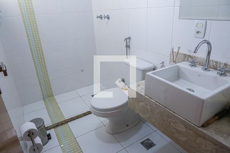 Apartamento à venda com 120m², 3 quartos e 3 vagas Apartamento à venda com 120m², 3 quartos e 3 vagasBanheiro Suite 3