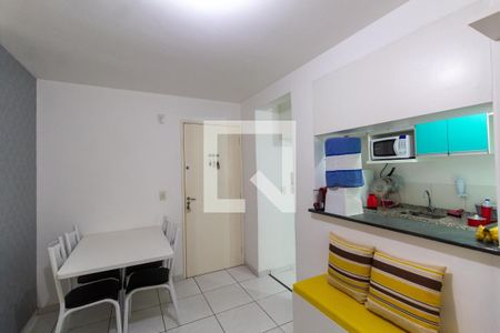 Sala de apartamento para alugar com 2 quartos, 44m² em Jardim Santa Teresinha, São Paulo