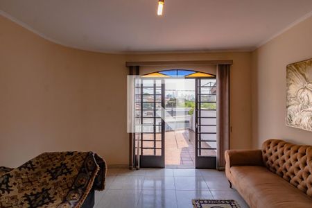 Sala de casa à venda com 4 quartos, 200m² em Jardim Oriental, São Paulo