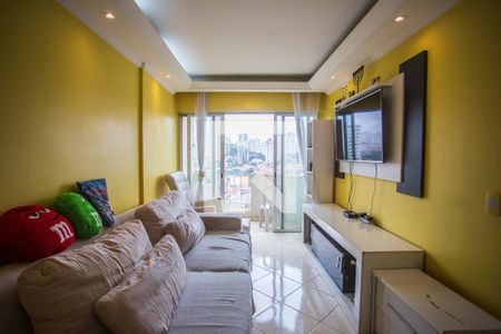 Sala de Estar de apartamento à venda com 2 quartos, 61m² em Chácara Inglesa, São Paulo