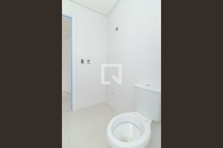Banheiro da Suíte de apartamento à venda com 3 quartos, 90m² em Cristo Redentor, Porto Alegre