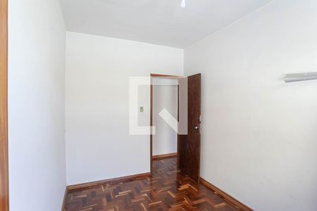 Quarto 1 de apartamento para alugar com 3 quartos, 80m² em São Bernardo, Belo Horizonte