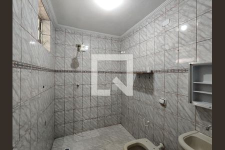 Banheiro de casa para alugar com 1 quarto, 40m² em Vila Lourdes, Ferraz de Vasconcelos