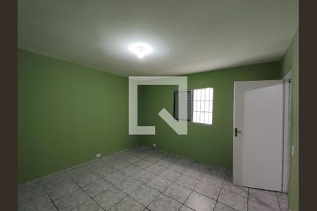 Quarto de casa para alugar com 1 quarto, 40m² em Vila Lourdes, Ferraz de Vasconcelos