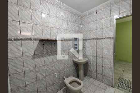 Banheiro de casa para alugar com 1 quarto, 40m² em Vila Lourdes, Ferraz de Vasconcelos