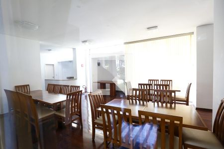 Apartamento para alugar com 220m², 4 quartos e 2 vagas Apartamento para alugar com 220m², 4 quartos e 2 vagasÁrea comum - Salão de festas