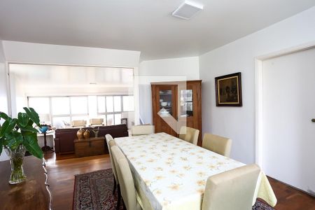 Apartamento para alugar com 220m², 4 quartos e 2 vagas Apartamento para alugar com 220m², 4 quartos e 2 vagasSala 2