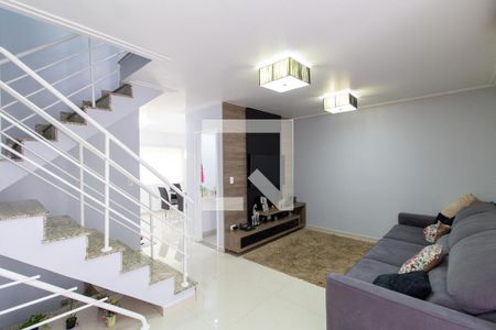 Sala de casa de condomínio para alugar com 3 quartos, 150m² em Vila Santana, São Paulo