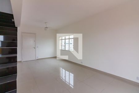 Apartamento à venda com 220m², 2 quartos e 2 vagasSala 