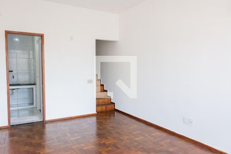 Sala e Quarto de kitnet/studio para alugar com 1 quarto, 40m² em Santo Agostinho, Belo Horizonte