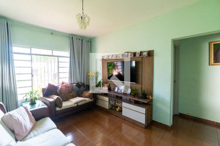 Sala de casa à venda com 3 quartos, 200m² em Vila Campestre, São Paulo