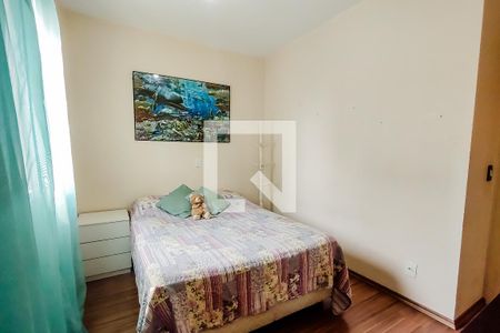 Quarto de apartamento à venda com 2 quartos, 76m² em Campestre, Santo André