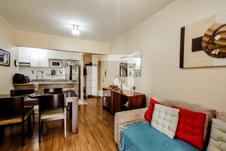 Sala de apartamento à venda com 2 quartos, 76m² em Campestre, Santo André