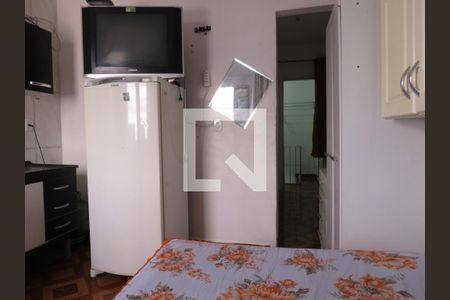 Quarto e Cozinha de casa para alugar com 1 quarto, 25m² em Vila Zat, São Paulo