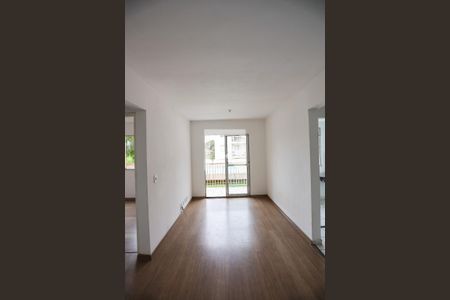 Sala de apartamento para alugar com 1 quarto, 45m² em Centro, Cotia